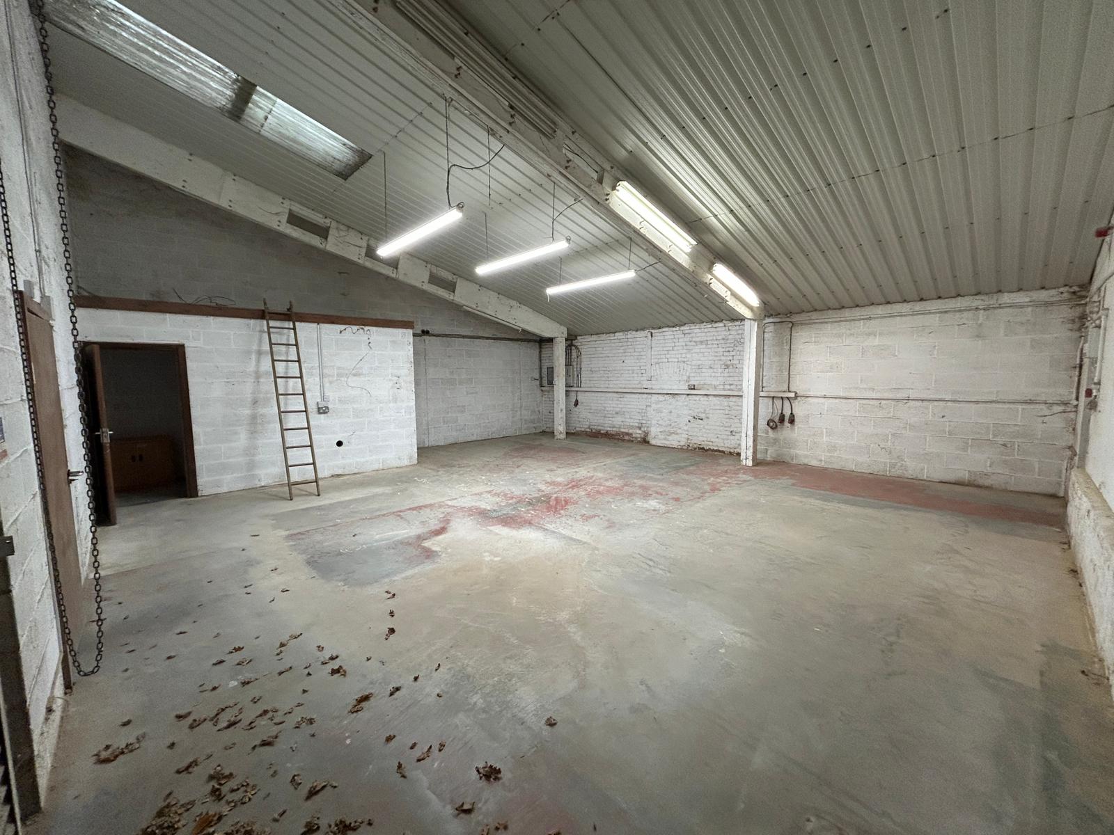 Industrial Unit in York - photo 3